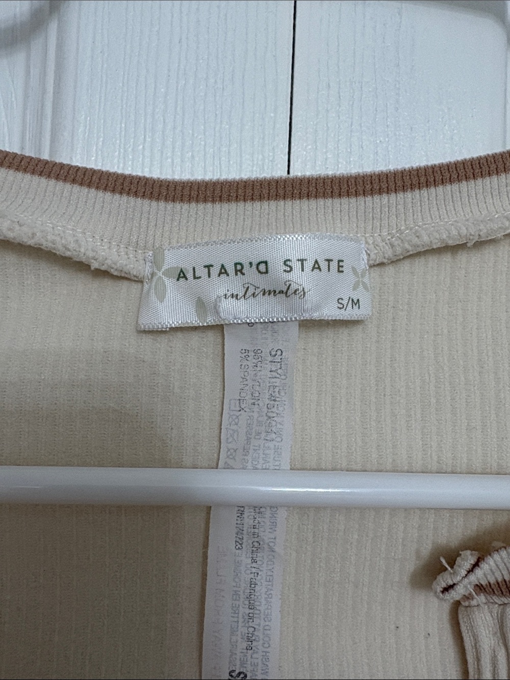 Altar’d State Cream Ribbed Crop Top - Picture 2 of 2